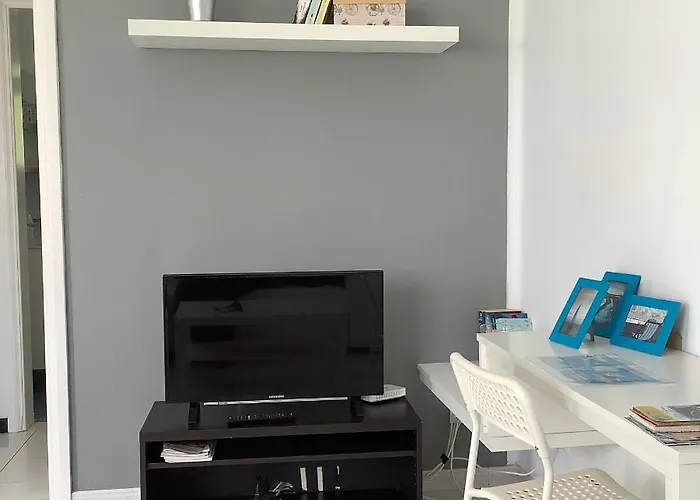 Vrys Close To The Daire